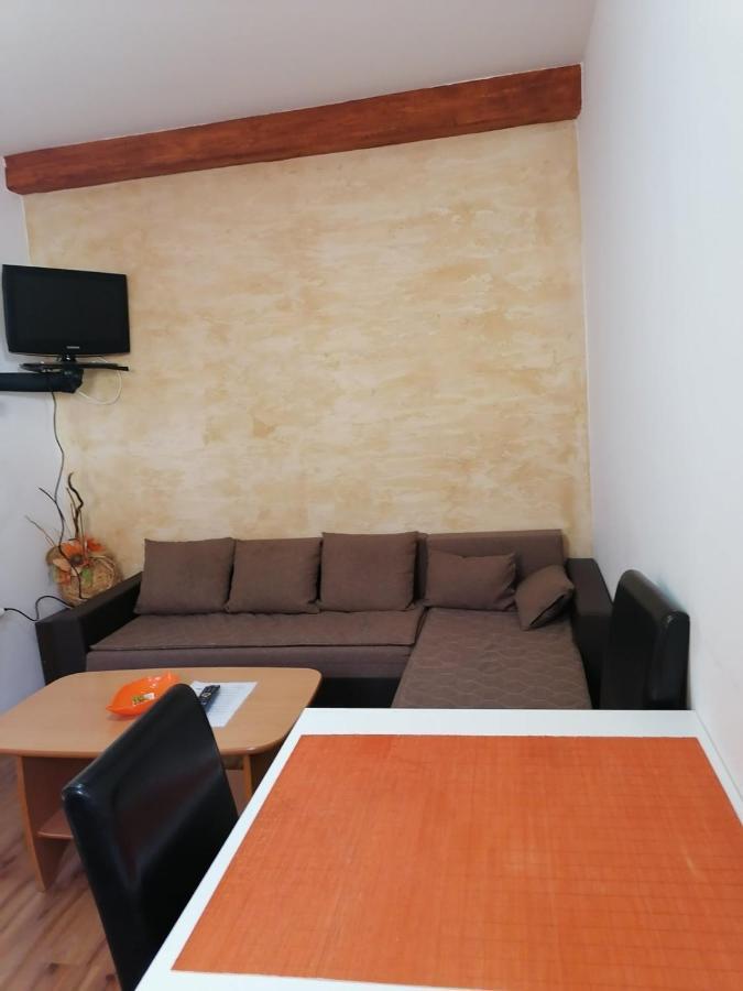 Apartmani Milosavljevic Soko Banja Exterior foto