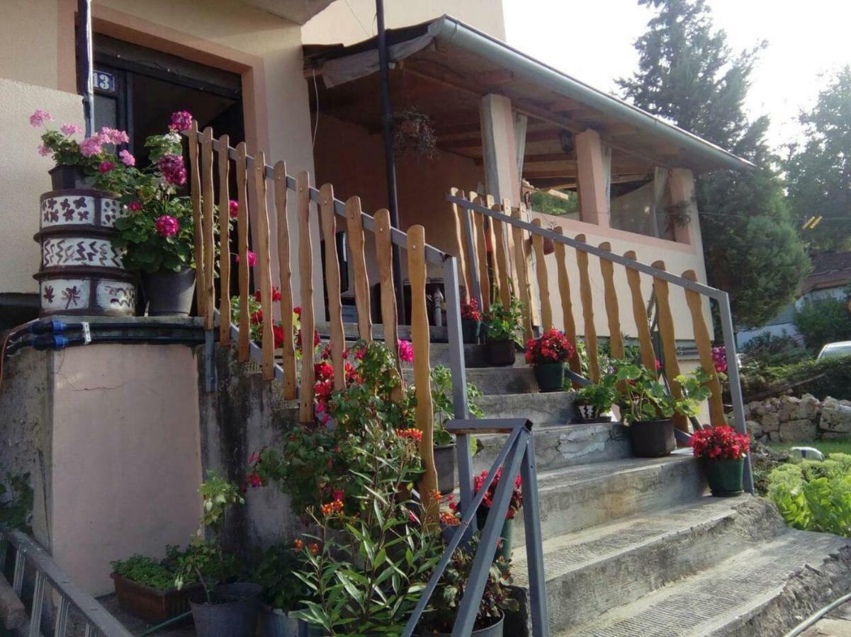 Apartmani Milosavljevic Soko Banja Exterior foto